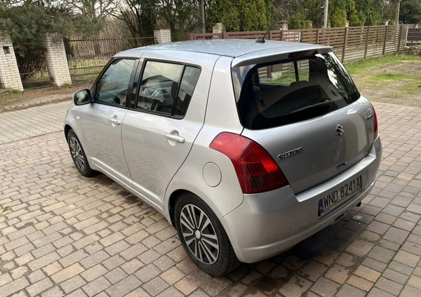 Suzuki Swift cena 12900 przebieg: 241230, rok produkcji 2007 z Chorzele małe 154